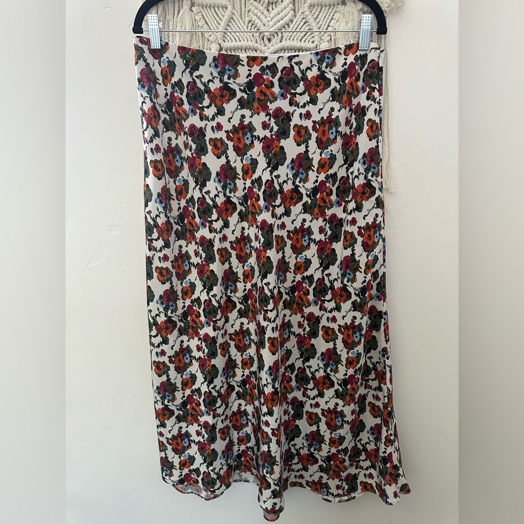 M.M Lafleur | 100% Silk Skirt